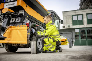 MC_150_municipal_service_access_public_services_yard_app_03_CI20-Print